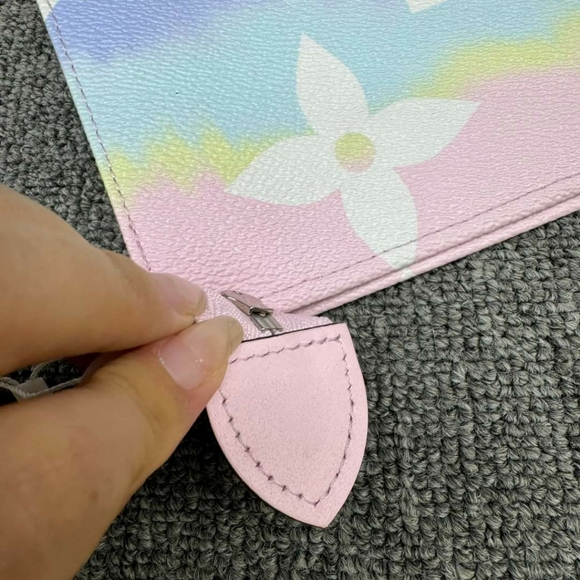 100% Authentic Louis Vuittion Multicolor Monogram Leather Clutch bag - Picture 10 of 15